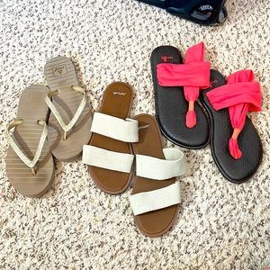 Sandal bundle! Reef and Sanuk! Size 6